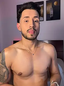 AxelKing1326 online show from 03-08-26, 01:36