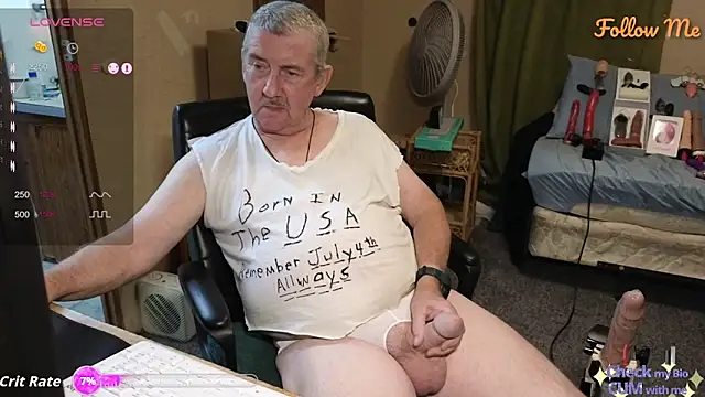 Snapshot of oldnew-63 chatting on 09-13-25, 01:27 oldnew-63 online show from 09-13-25, 01:27