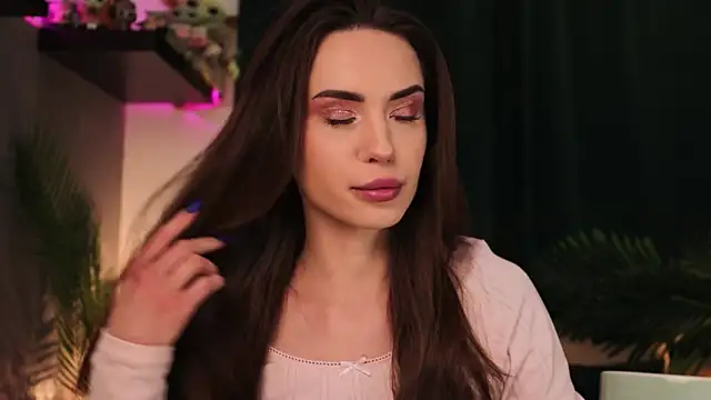 Snapshot of BabyYoda- chatting on 02-08-25, 04:25 BabyYoda- online show from 02-08-25, 04:25