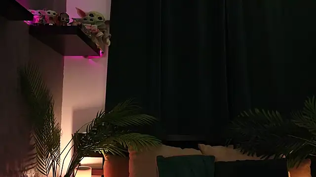 Snapshot of BabyYoda- chatting on 02-09-25, 10:32 BabyYoda- online show from 02-09-25, 10:32