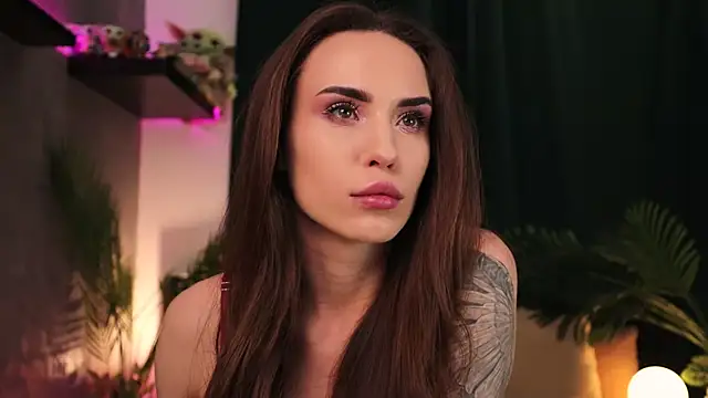 Snapshot of BabyYoda- chatting on 02-12-25, 12:16 BabyYoda- online show from 02-12-25, 12:16