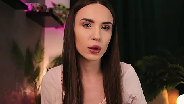 Snapshot of BabyYoda- chatting on 03-06-25, 02:41 BabyYoda- online show from 03-06-25, 02:41