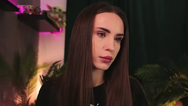 Snapshot of BabyYoda- chatting on 03-13-25, 06:37 BabyYoda- online show from 03-13-25, 06:37