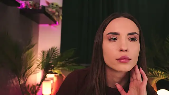 Snapshot of BabyYoda- chatting on 03-15-25, 02:23 BabyYoda- online show from 03-15-25, 02:23