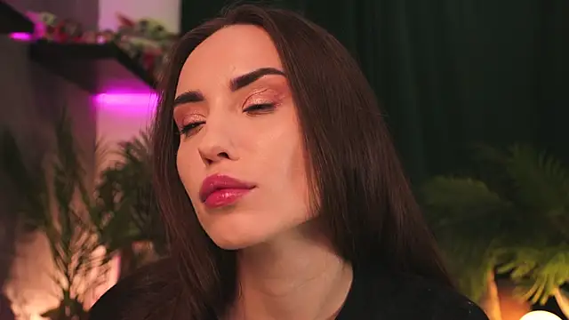 Snapshot of BabyYoda- chatting on 03-19-25, 11:57 BabyYoda- online show from 03-19-25, 11:57