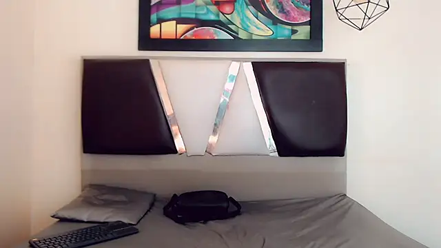 hilary rodriguez online show from 03-18-26, 07:17