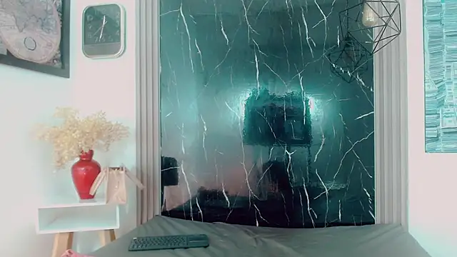 hilary rodriguez online show from 04-09-26, 07:30