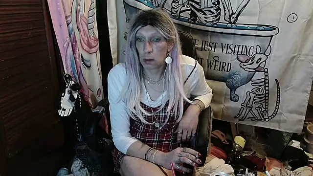 Ombeline1 online show from 03-05-26, 06:15