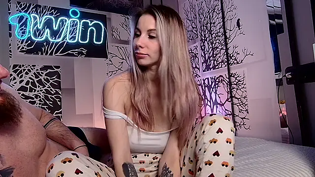 niki7377 online show from 03-15-25, 04:32