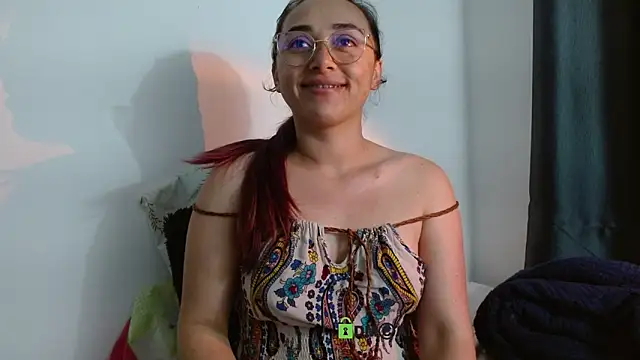 Hot Candy  online show from 10-24-25, 03:47