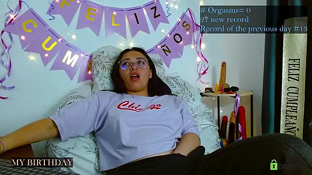 Hot Candy  online show from 11-29-25, 11:08