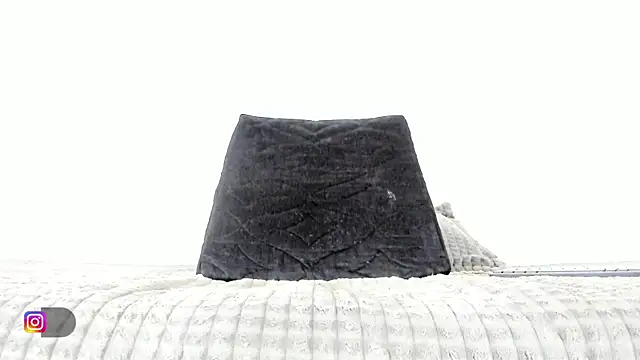 mariana preciado online show from 03-01-25, 01:43