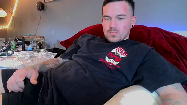 bigcocktat2dude603 online show from 03-07-25, 08:44