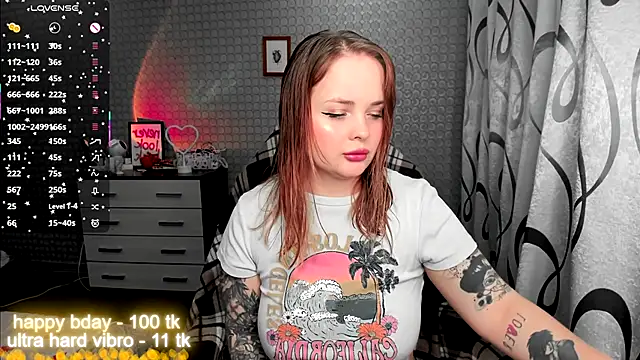 flower sarah  online show from 11-22-25, 10:20