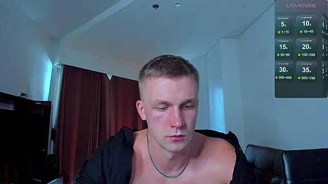 Snapshot of Samuel_Andrew chatting on 07-07-26, 07:09 Samuel Andrew online show from 07-07-26, 07:09