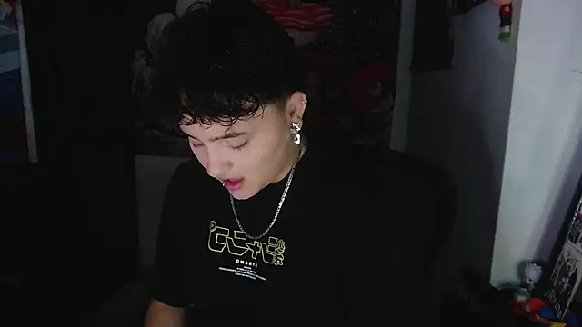 Snapshot of isabeautyx19 chatting on 04-27-26, 12:52 isabeautyx19 online show from 04-27-26, 12:52