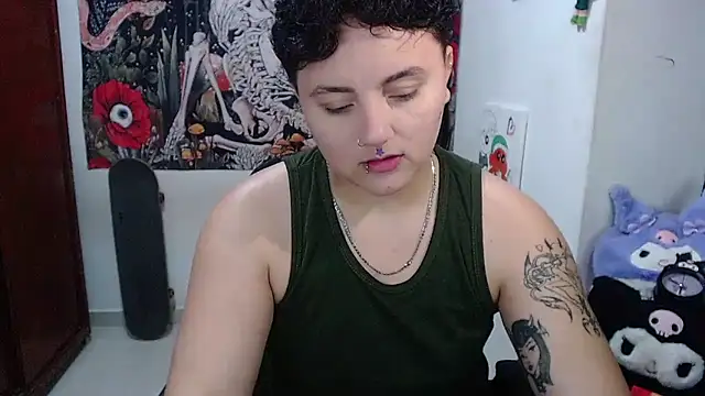 Snapshot of isabeautyx19 chatting on 04-30-26, 01:45 isabeautyx19 online show from 04-30-26, 01:45