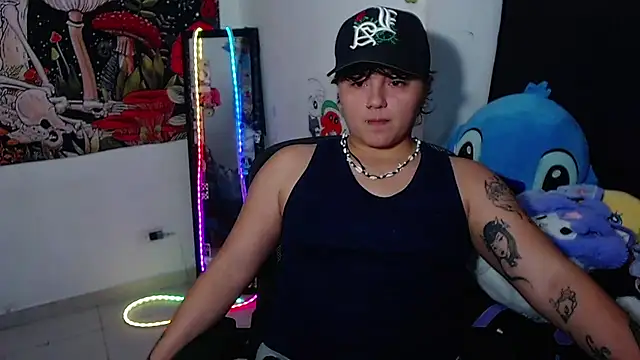 Snapshot of isabeautyx19 chatting on 07-12-26, 02:57 isabeautyx19 online show from 07-12-26, 02:57