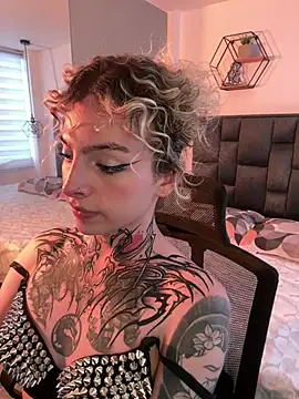 Snapshot of Bonnie_vega chatting on 04-29-26, 07:53 Bonnie vega online show from 04-29-26, 07:53