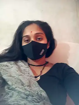 Snapshot of Hi_Radhika chatting on 01-18-25, 08:10 Hi Radhika online show from 01-18-25, 08:10