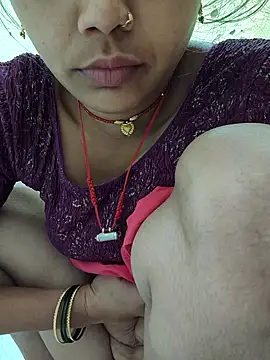 Snapshot of Hi_Radhika chatting on 02-17-25, 01:47 Hi Radhika online show from 02-17-25, 01:47