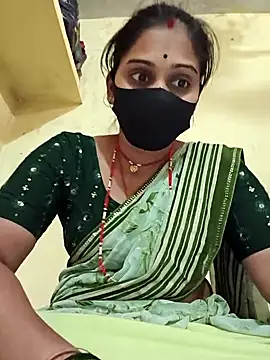 Snapshot of Hi_Radhika chatting on 03-06-25, 11:25 Hi Radhika online show from 03-06-25, 11:25