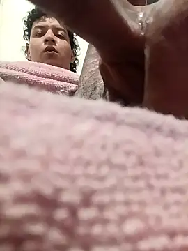 Snapshot of yoryisexi chatting on 12-23-25, 01:58 yoryisexi online show from 12-23-25, 01:58