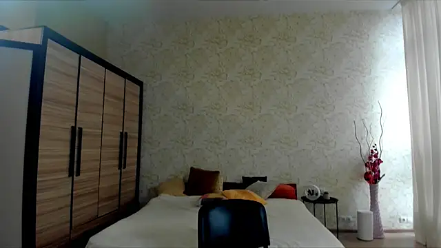 JulisSweet online show from 01-31-25, 12:07