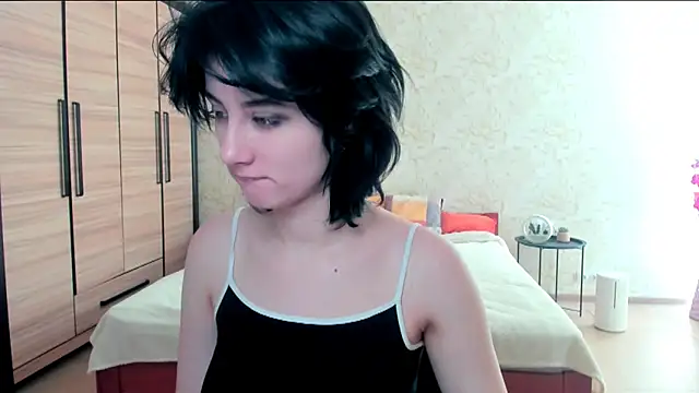 JulisSweet online show from 02-13-25, 07:35