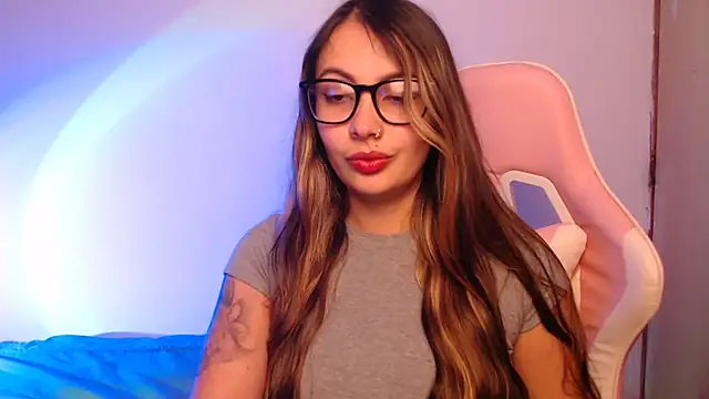 lalawhitte online show from 10-17-25, 08:44