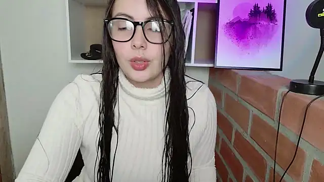Snapshot of lalawhitte chatting on 05-21-26, 09:49 lalawhitte online show from 05-21-26, 09:49