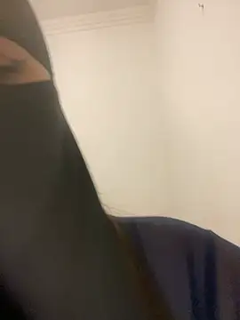 Snapshot of Hot-Sarah-arab chatting on 12-26-24, 09:22 Hot-Sarah-arab online show from 12-26-24, 09:22