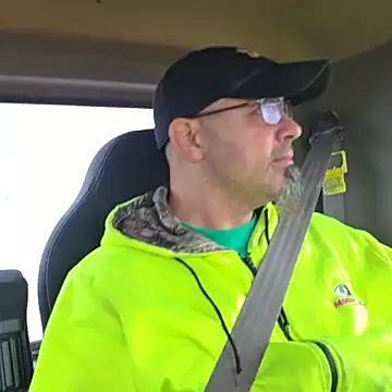 KrazyLegz online show from 10-25-25, 01:51