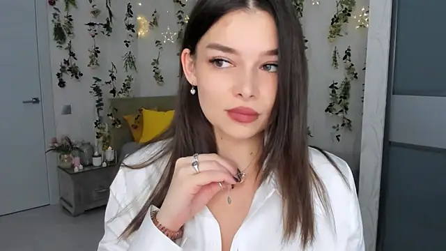 ContinentOfTranquility online show from 11-06-25, 01:06