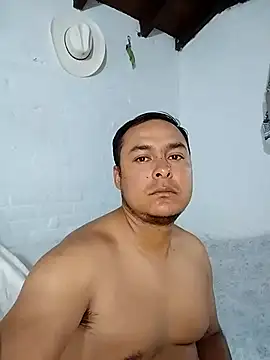 Snapshot of piton77 chatting on 02-14-26, 09:28 piton77 online show from 02-14-26, 09:28