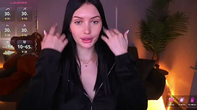 MilaSecrett online show from 12-14-25, 02:22