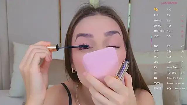 BellaHalles online show from 03-04-26, 05:46