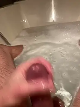 LivingLegend1978 online show from 12-26-24, 05:08