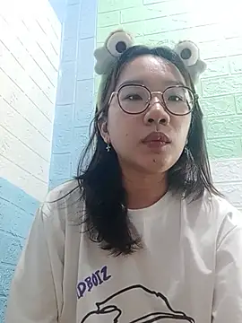 Snapshot of Nanoko chatting on 05-31-26, 04:47 Nanoko online show from 05-31-26, 04:47
