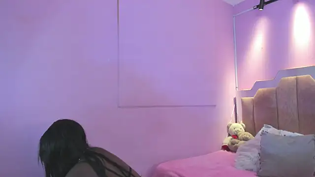 LoveQueen2 online show from 02-18-26, 11:50