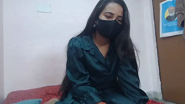 Snapshot of wildbabes chatting on 12-19-24, 02:23 wildbabes online show from 12-19-24, 02:23