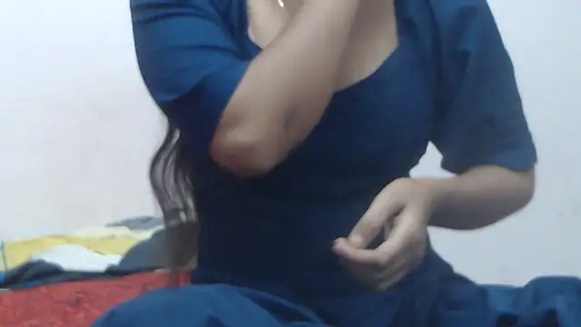 Snapshot of wildbabes chatting on 12-30-24, 12:11 wildbabes online show from 12-30-24, 12:11