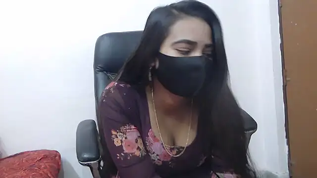 Snapshot of wildbabes chatting on 01-25-25, 11:54 wildbabes online show from 01-25-25, 11:54