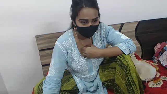 Snapshot of wildbabes chatting on 06-21-26, 02:41 wildbabes online show from 06-21-26, 02:41