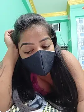 Snapshot of Monalisa_Singh chatting on 06-19-26, 06:23 Monalisa Singh online show from 06-19-26, 06:23