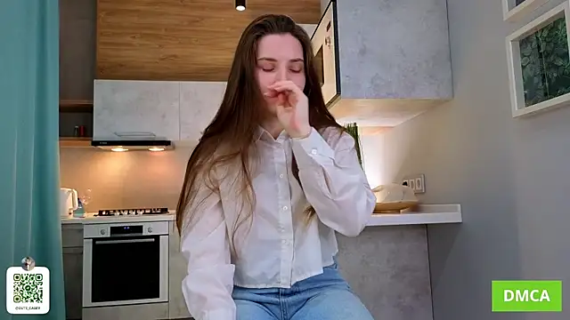 DonnaBurkee online show from 10-23-25, 04:45