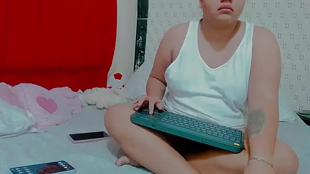 brunnette hot online show from 01-28-25, 10:45