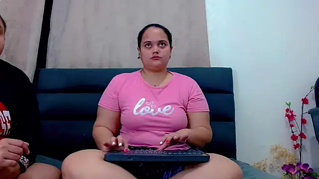 brunnette hot online show from 02-12-26, 10:54