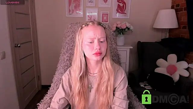 Snapshot of MalenaErnman chatting on 02-22-26, 10:47 MalenaErnman online show from 02-22-26, 10:47