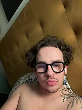 Snapshot of hardmecl chatting on 02-23-25, 08:22 hardmecl online show from 02-23-25, 08:22